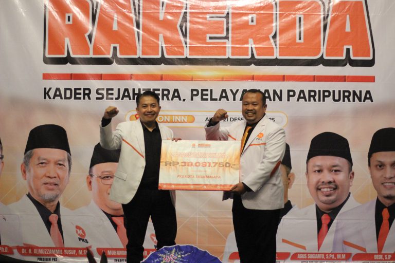 PKS Kota Tasikmalaya Serahkan Bantuan Donasi Bencana Sebesar 38 Juta Saat Rakerda