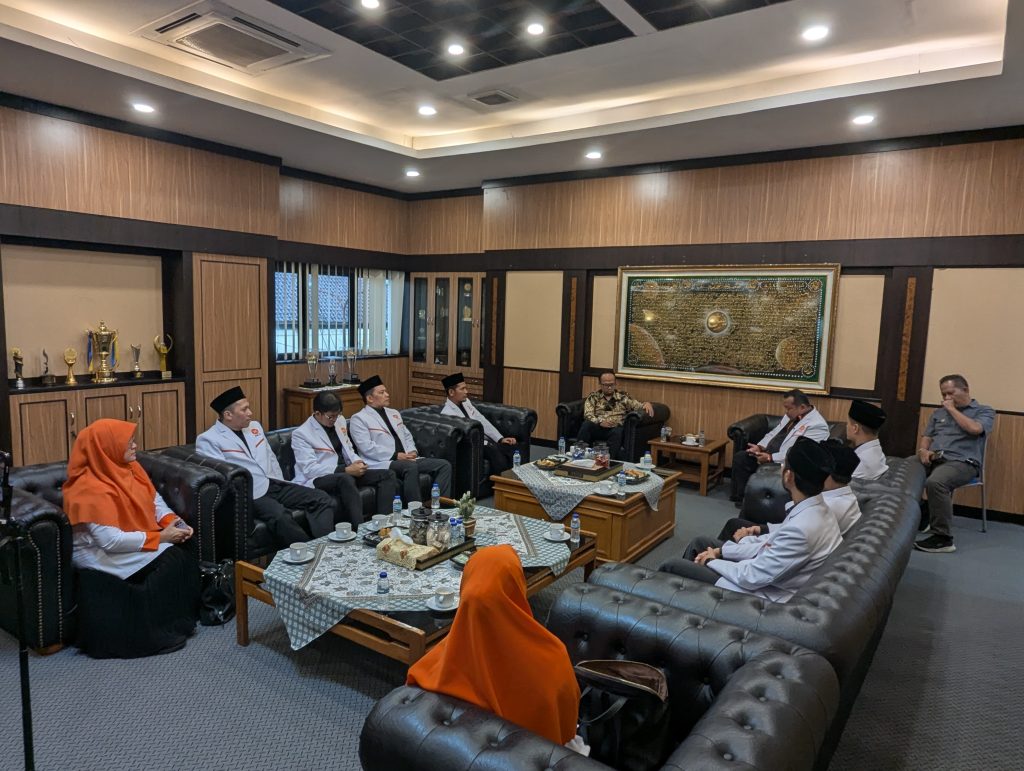 Struktur DPTD PKS Kota Tasikmala bertemu dengan Walikota Tasikmalaya Viman Alfarizy