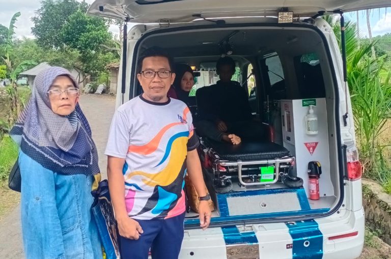 FOTO AMATIR : Budi Mulyana Advokasi Pasien ke Bandung